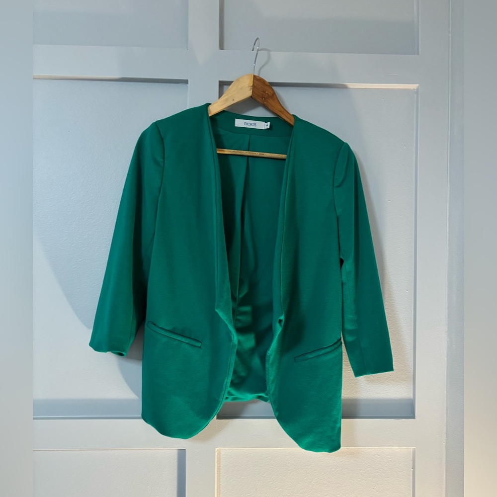 Ricki’s green stretch blazer - Picture 5 of 6